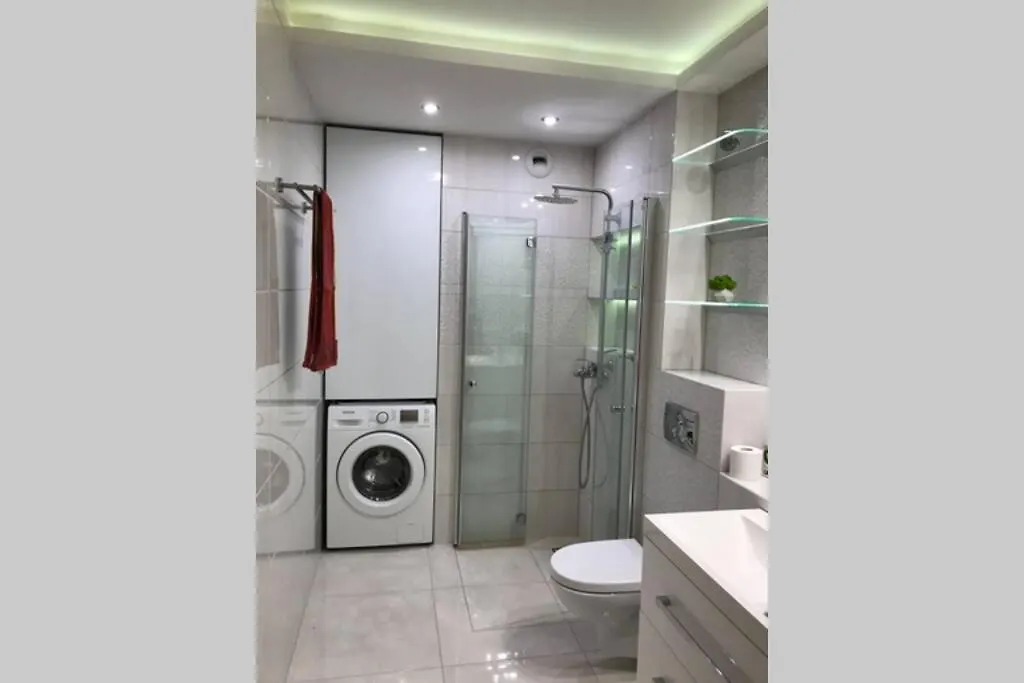 Avenue Jana Pawla II 150/99 Cracow Apartment Krakow